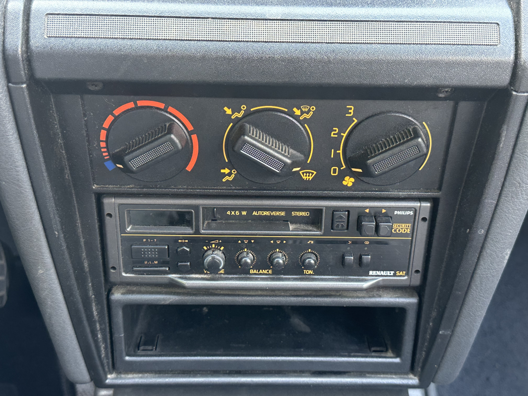 Renault 21 — 21