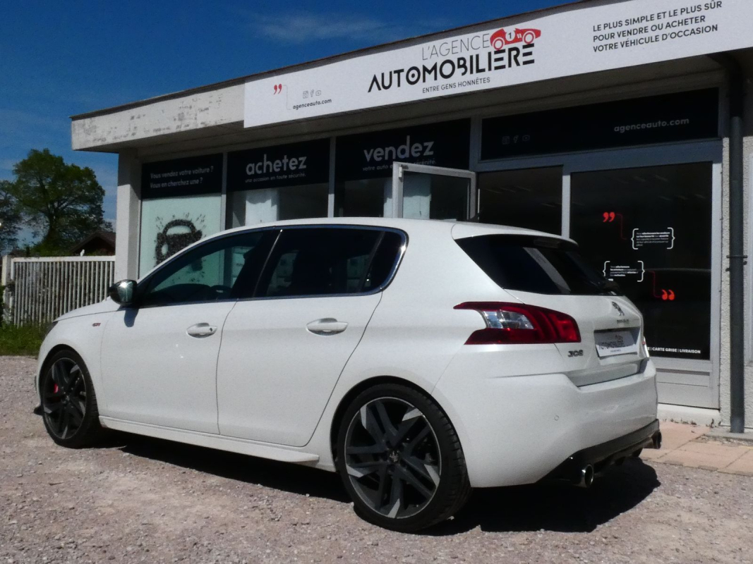 Peugeot 308 — 7