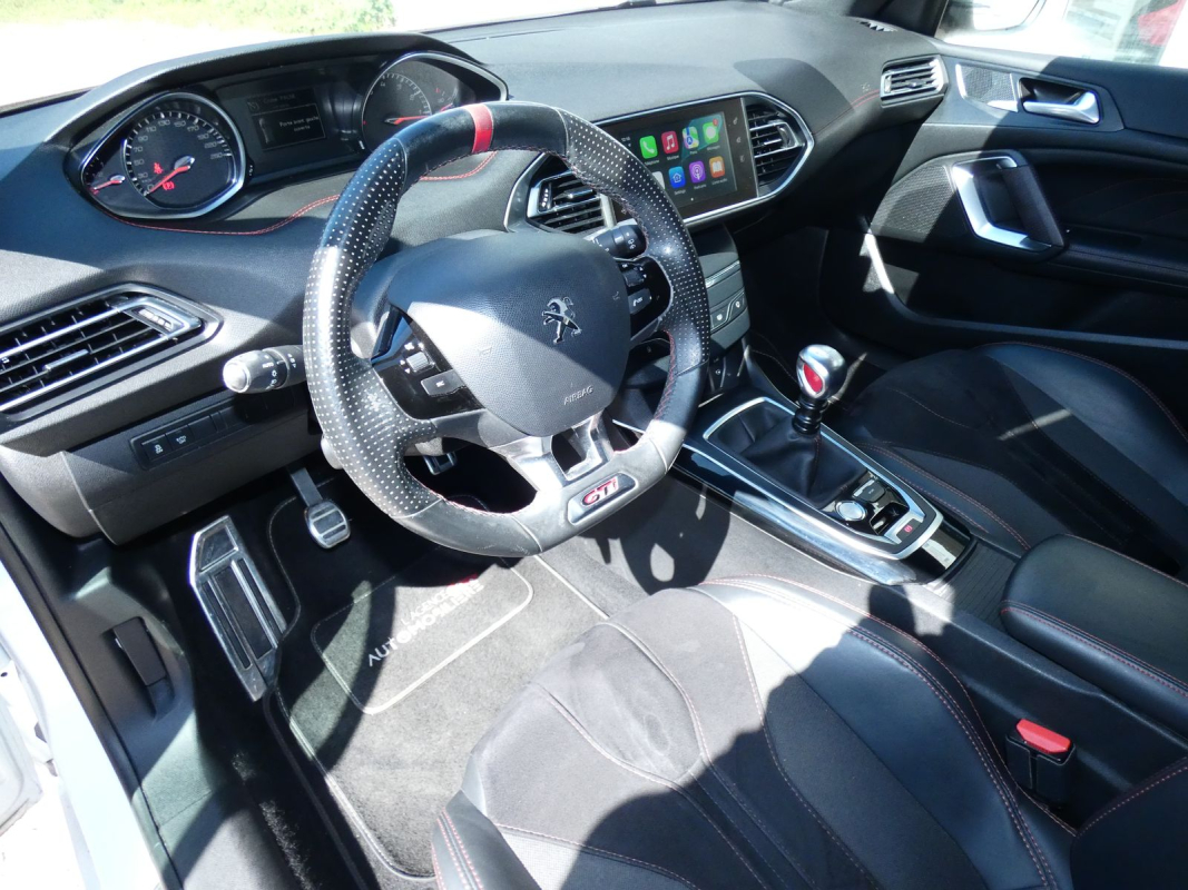 Peugeot 308 — 9