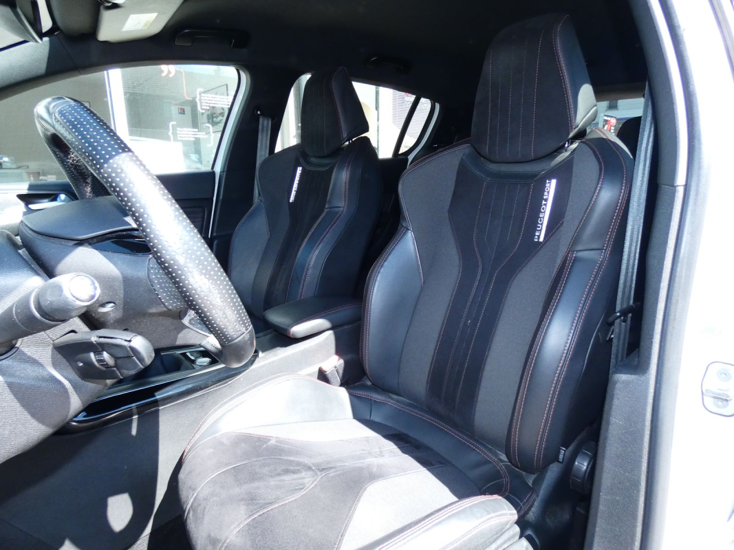Peugeot 308 — 10