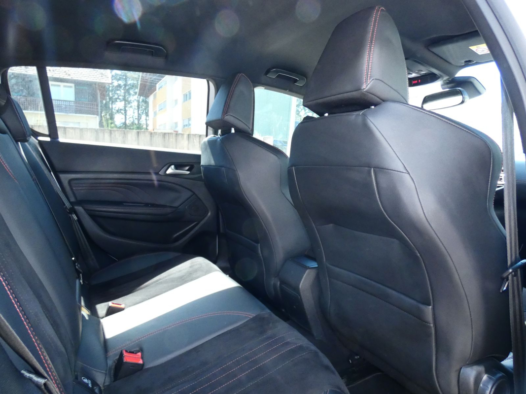 Peugeot 308 — 15