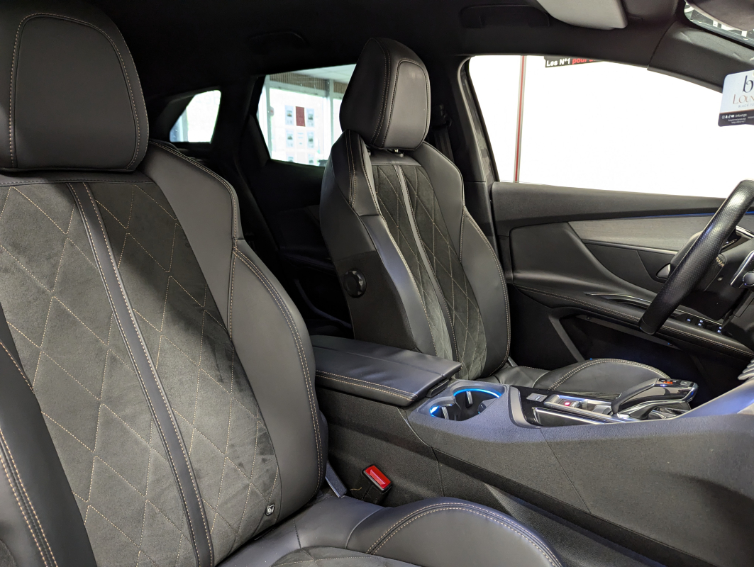 Peugeot 3008 — 11