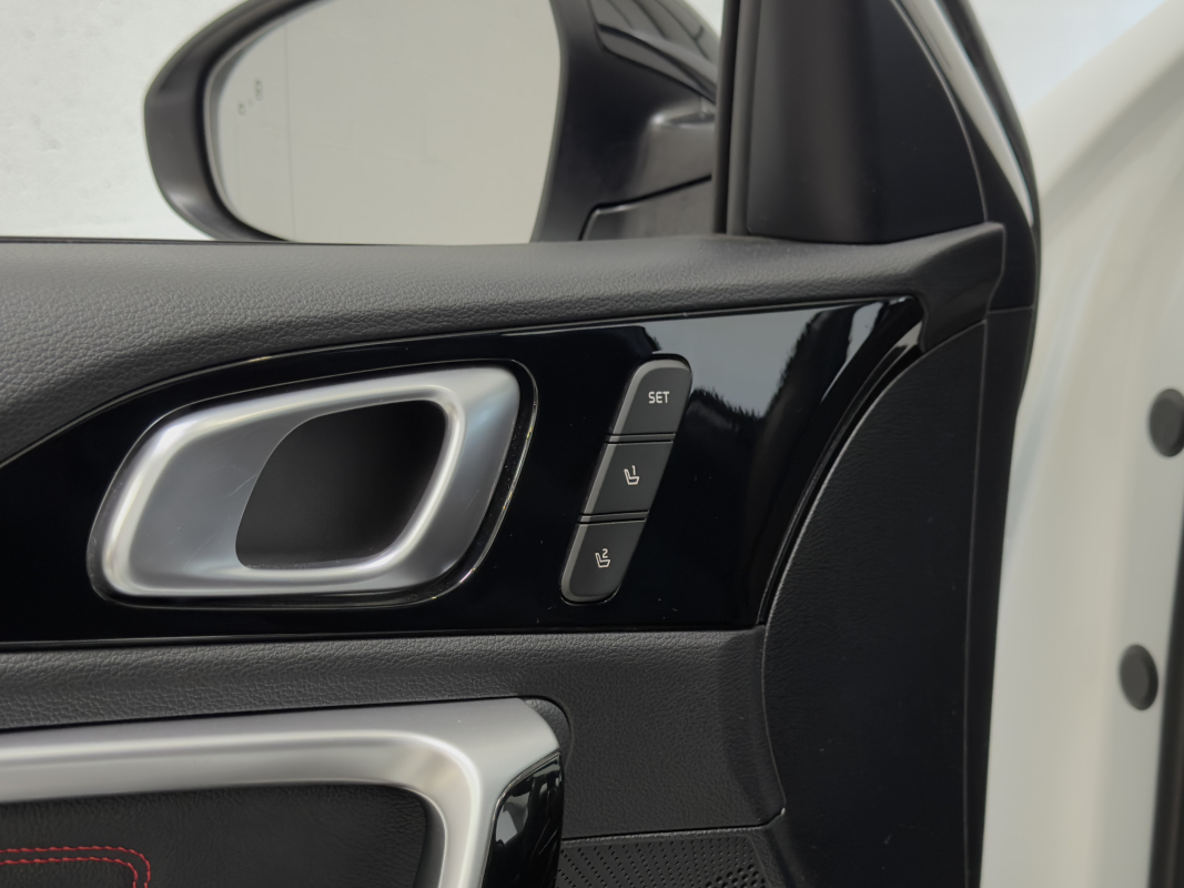 Kia ProCeed — 32