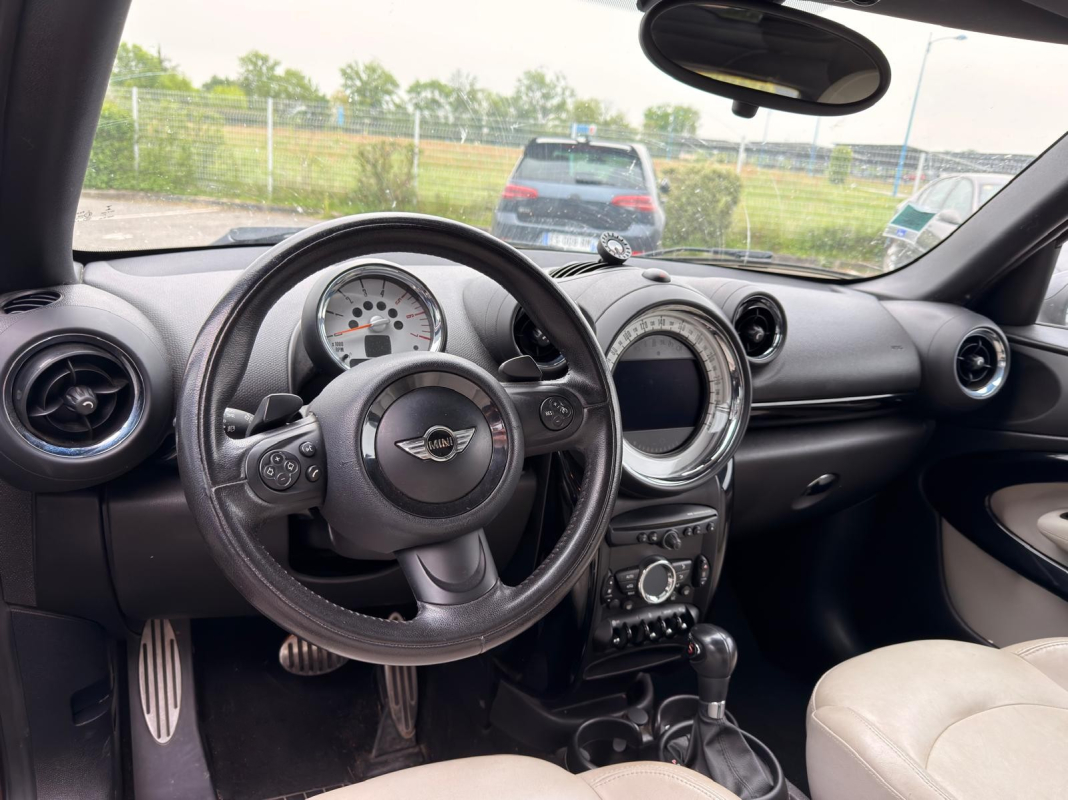 Mini Paceman — 12