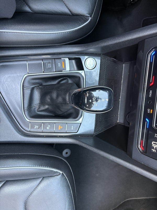 Volkswagen Tiguan — 28