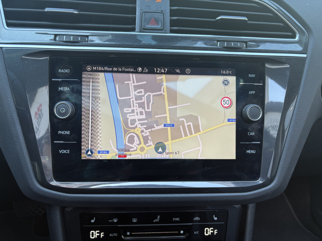 Volkswagen Tiguan — 20