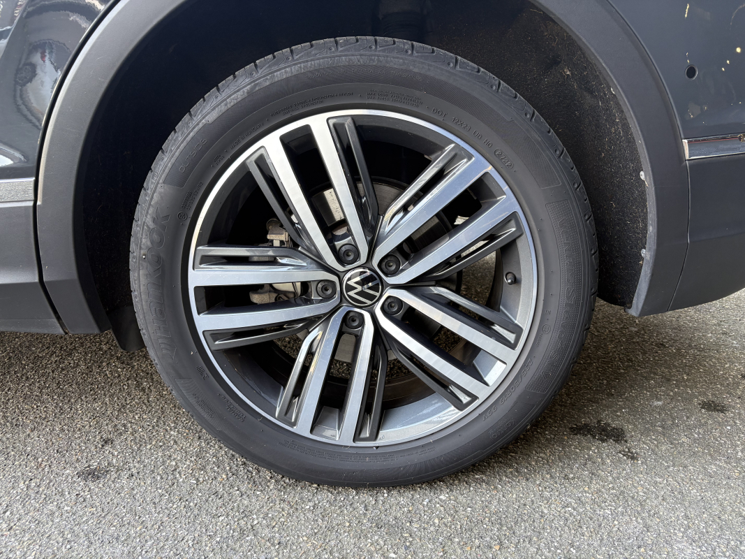 Volkswagen Tiguan — 32