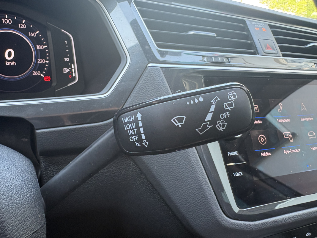 Volkswagen Tiguan — 15