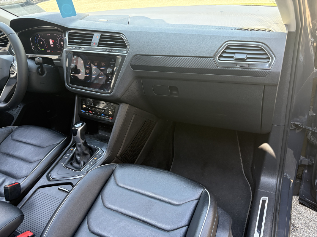 Volkswagen Tiguan — 27