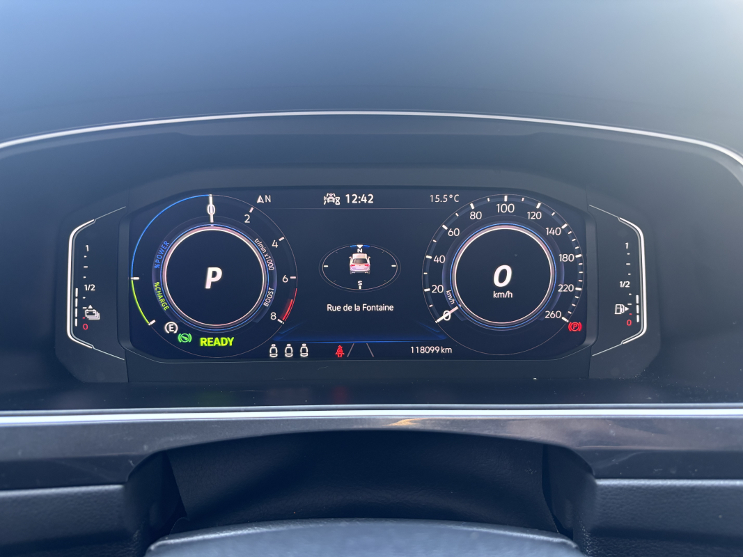 Volkswagen Tiguan — 17