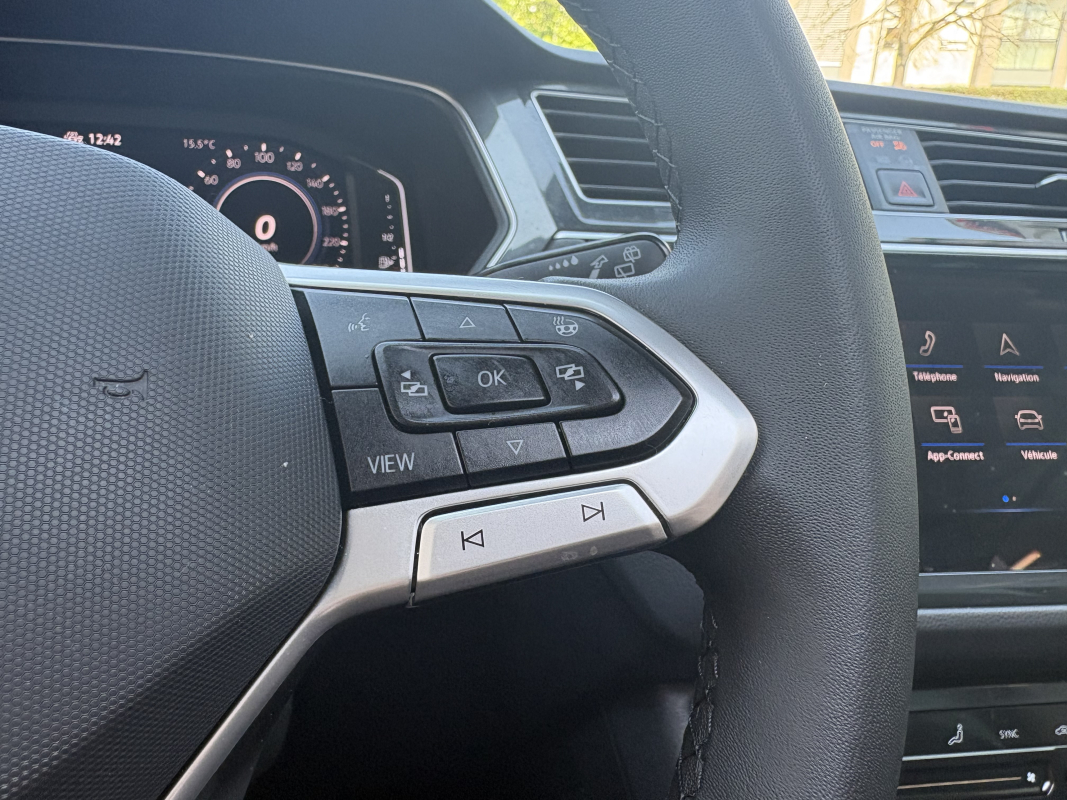 Volkswagen Tiguan — 13