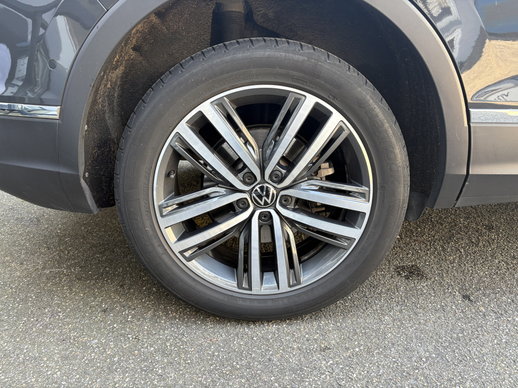 Volkswagen Tiguan — 35