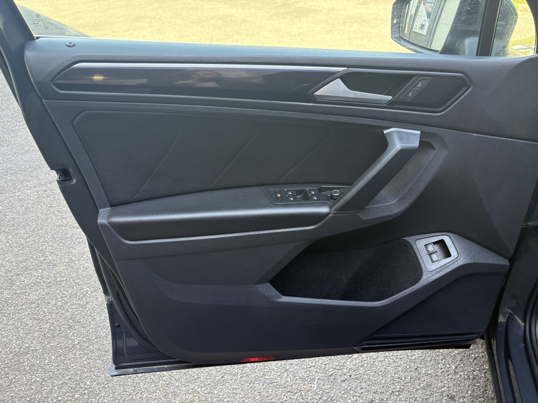 Volkswagen Tiguan — 31