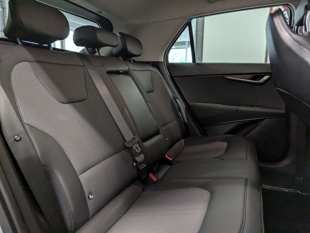 Kia Niro — 15