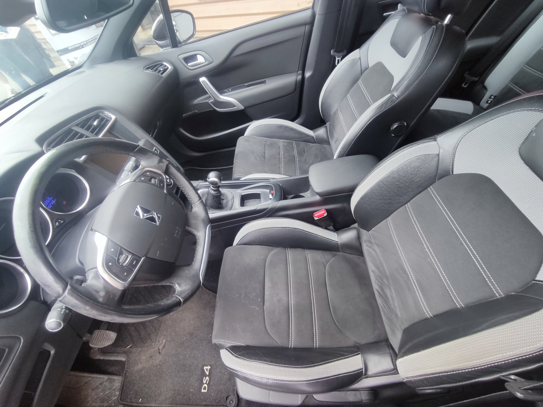 DS DS 4 — 11