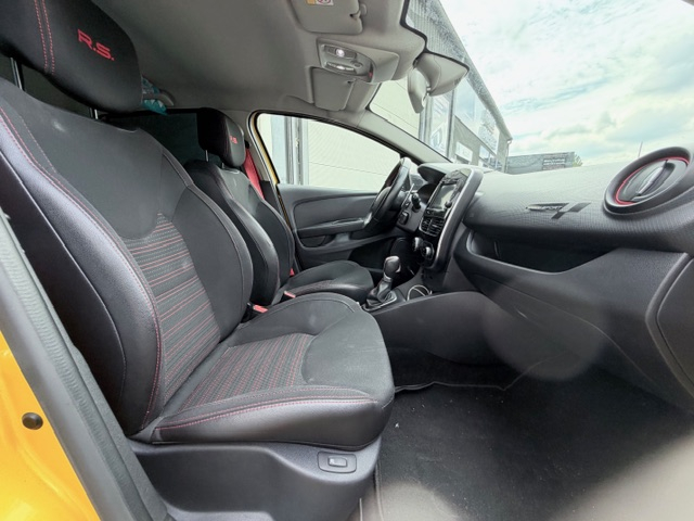 Renault Clio — 14