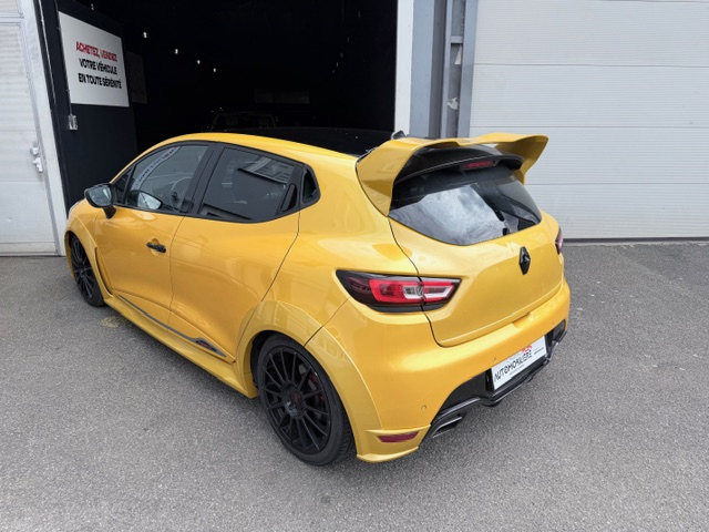 Renault Clio — 25