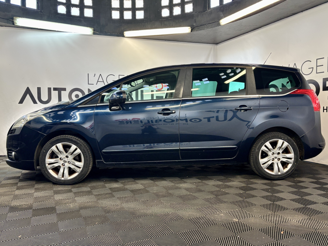 Peugeot 5008 — 8