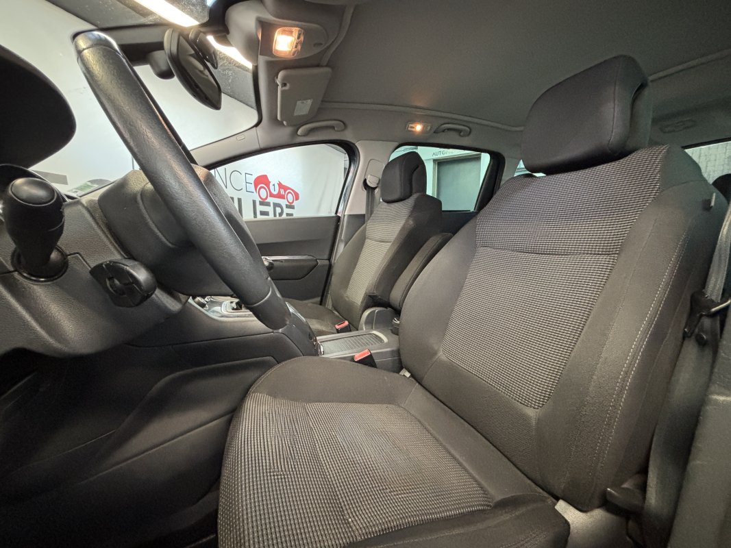 Peugeot 5008 — 11