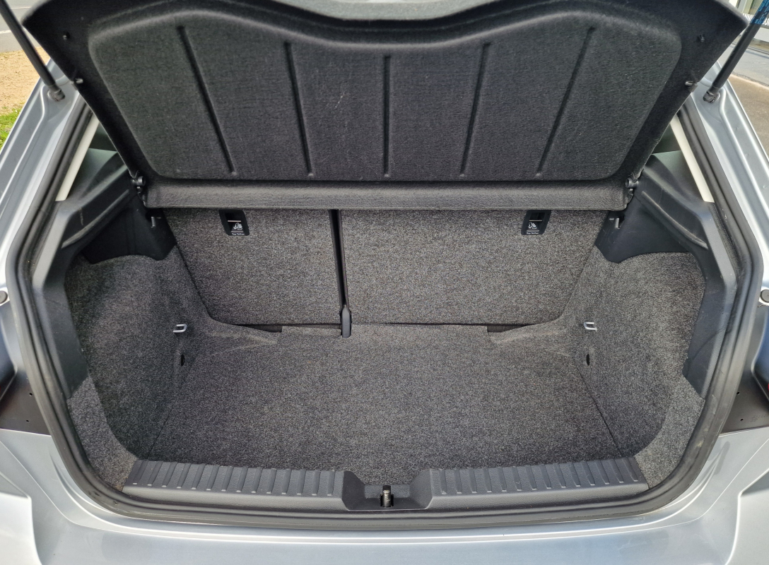 Seat Ibiza — 8