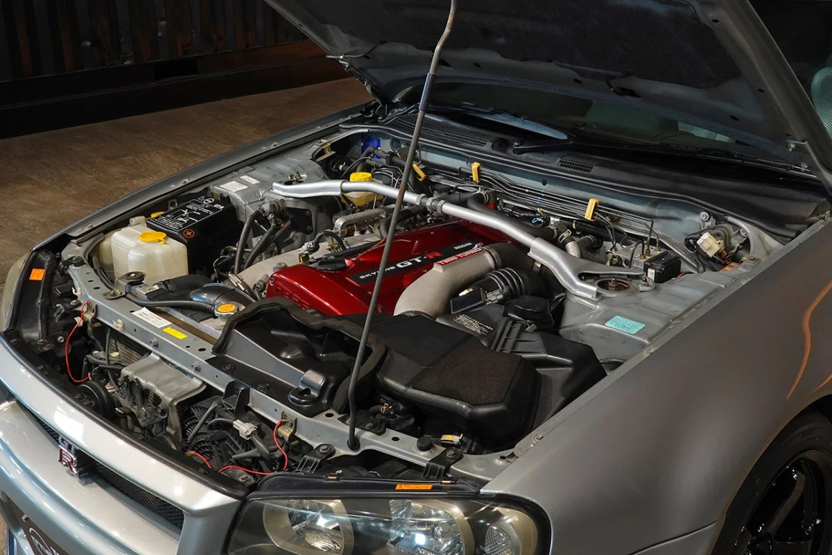 Nissan Skyline — 24