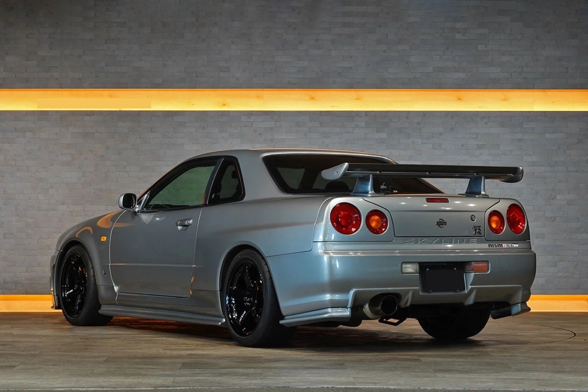Nissan Skyline — 8