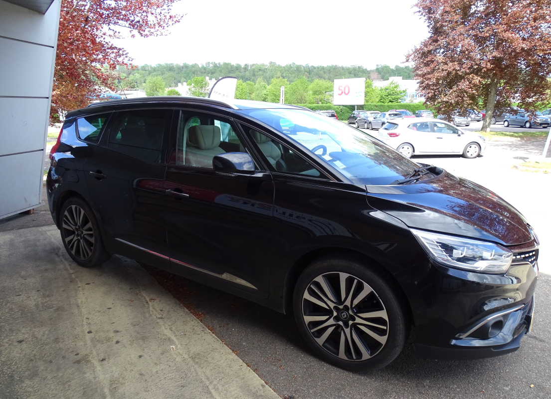 Renault Scenic — 4