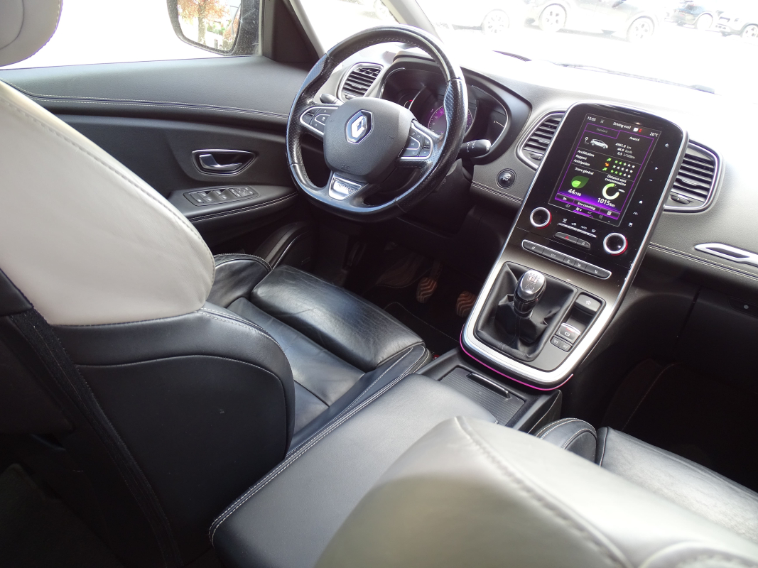 Renault Scenic — 23