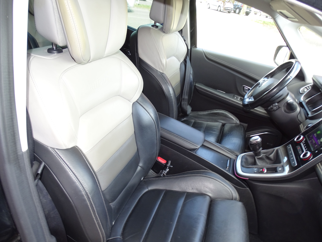 Renault Scenic — 9
