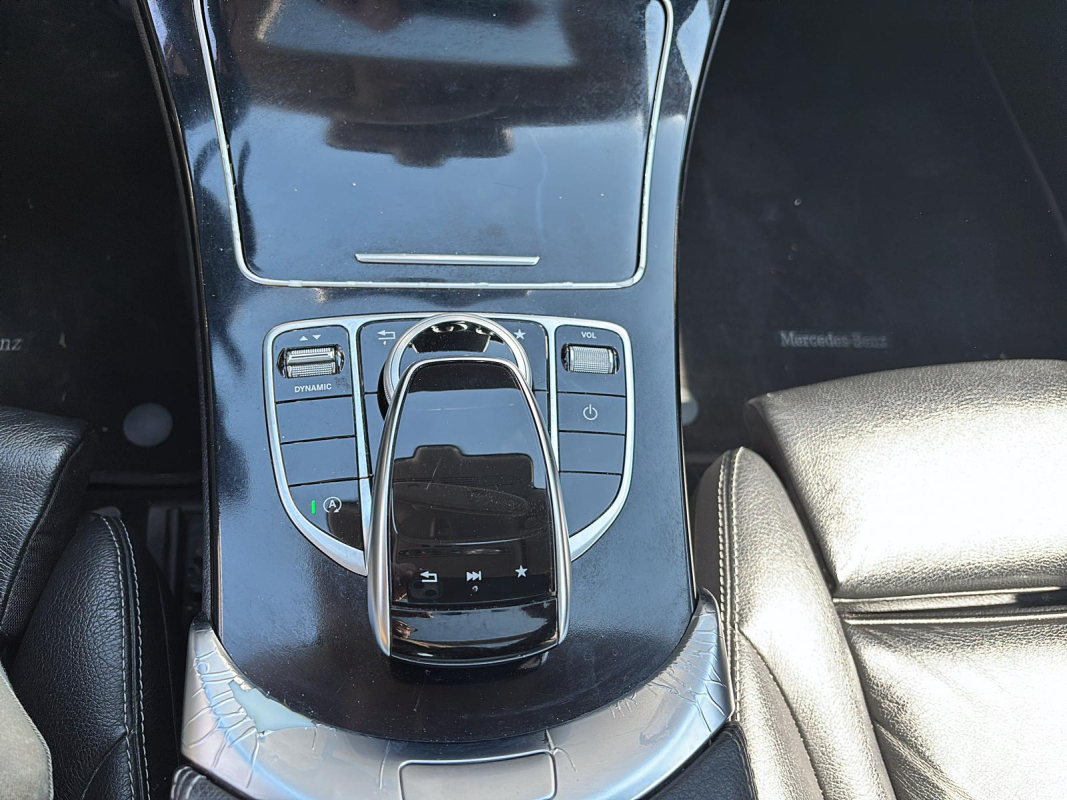 Mercedes Classe C — 17