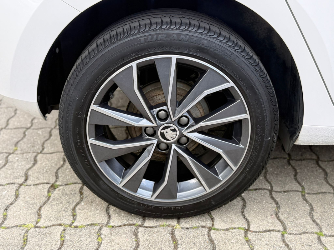 Skoda Fabia — 19