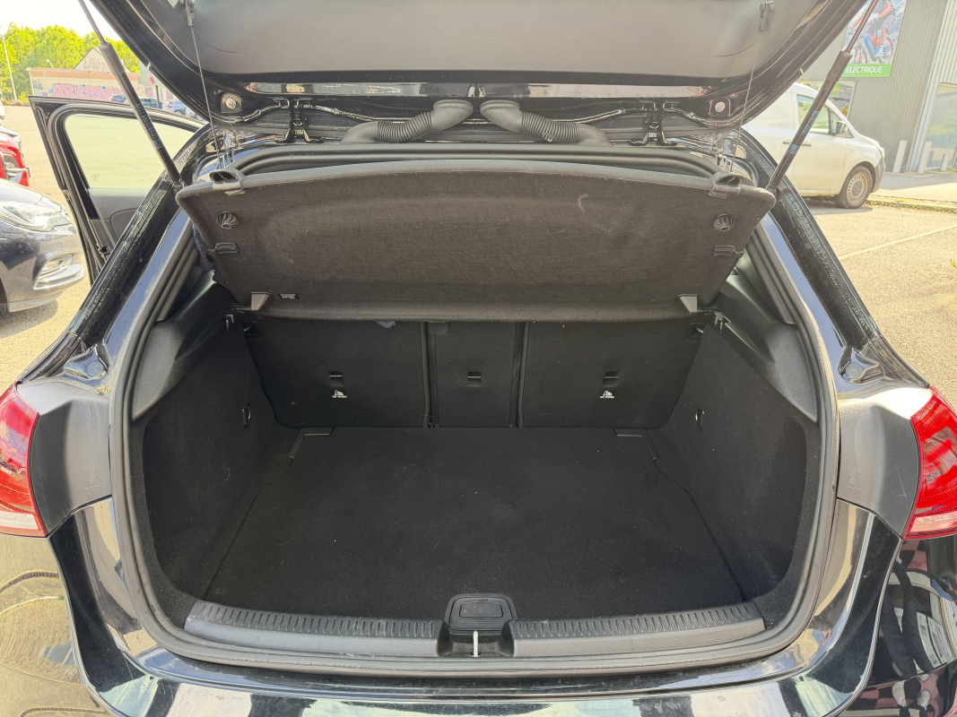 Mercedes Classe A — 22