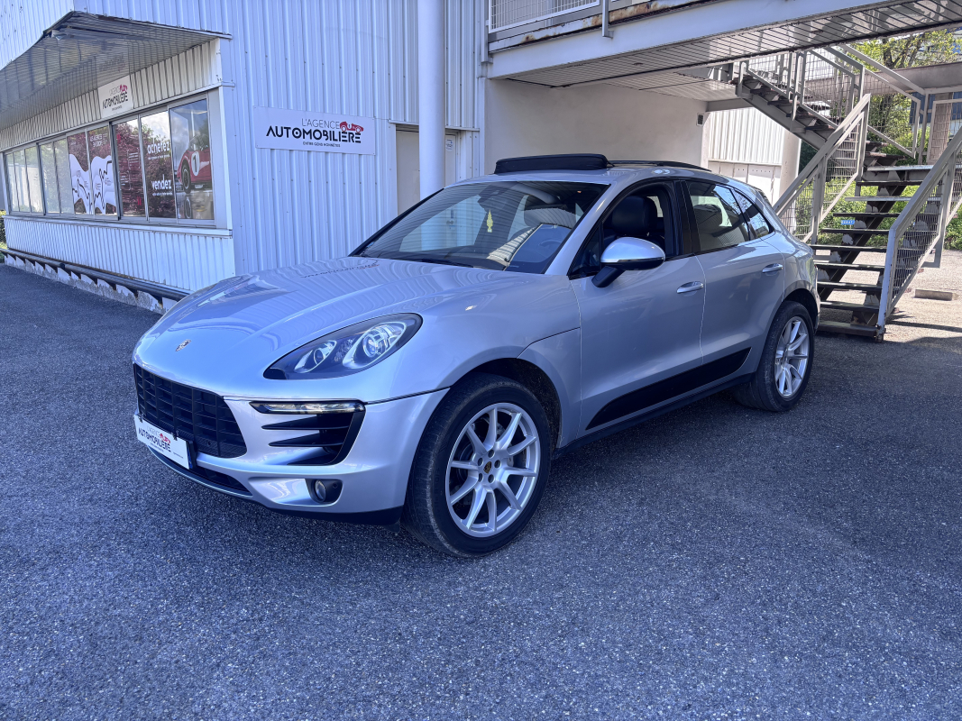 Porsche Macan — 3