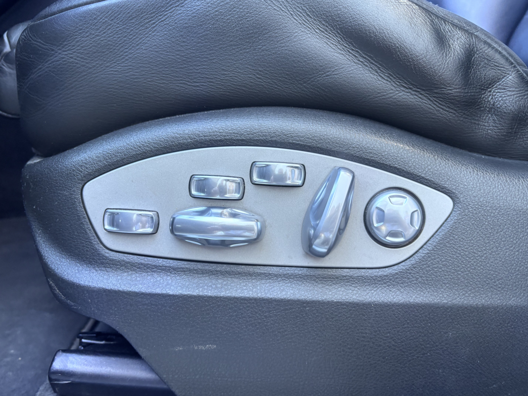 Porsche Macan — 23
