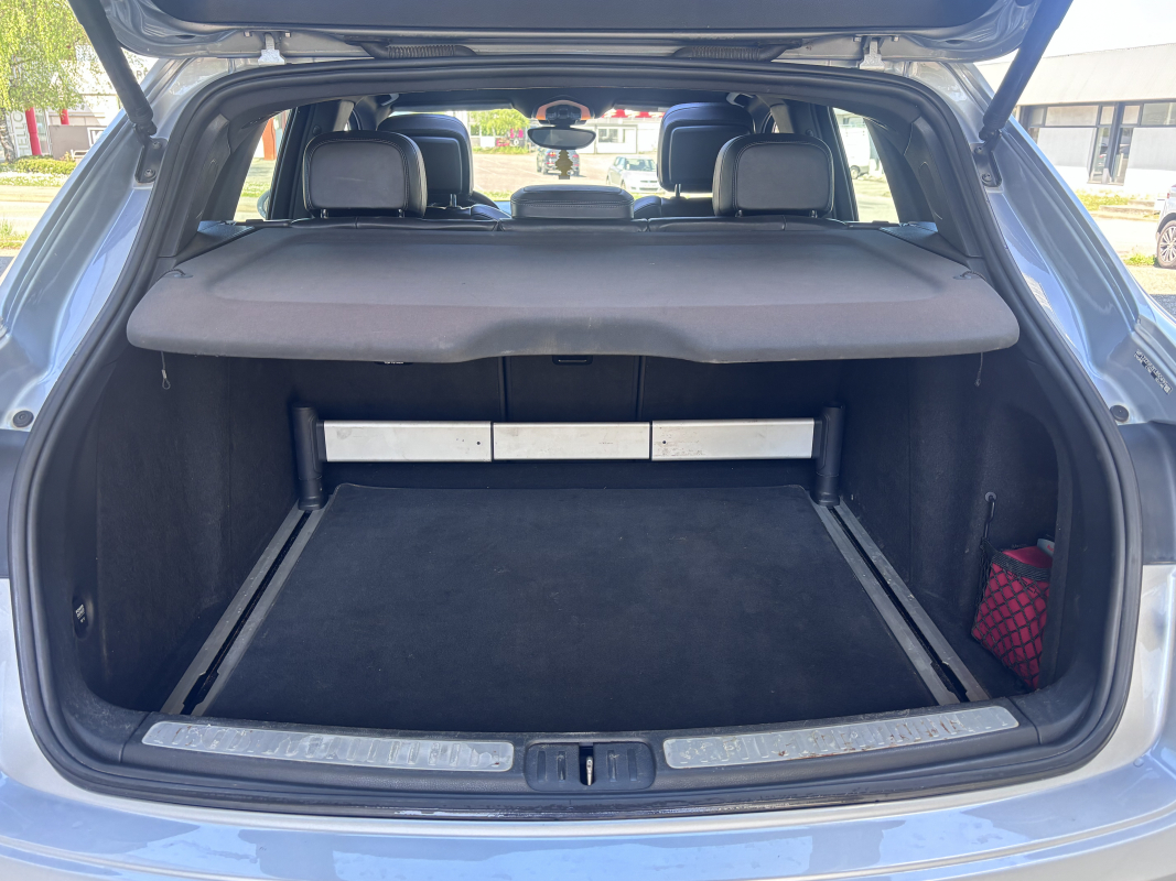 Porsche Macan — 20