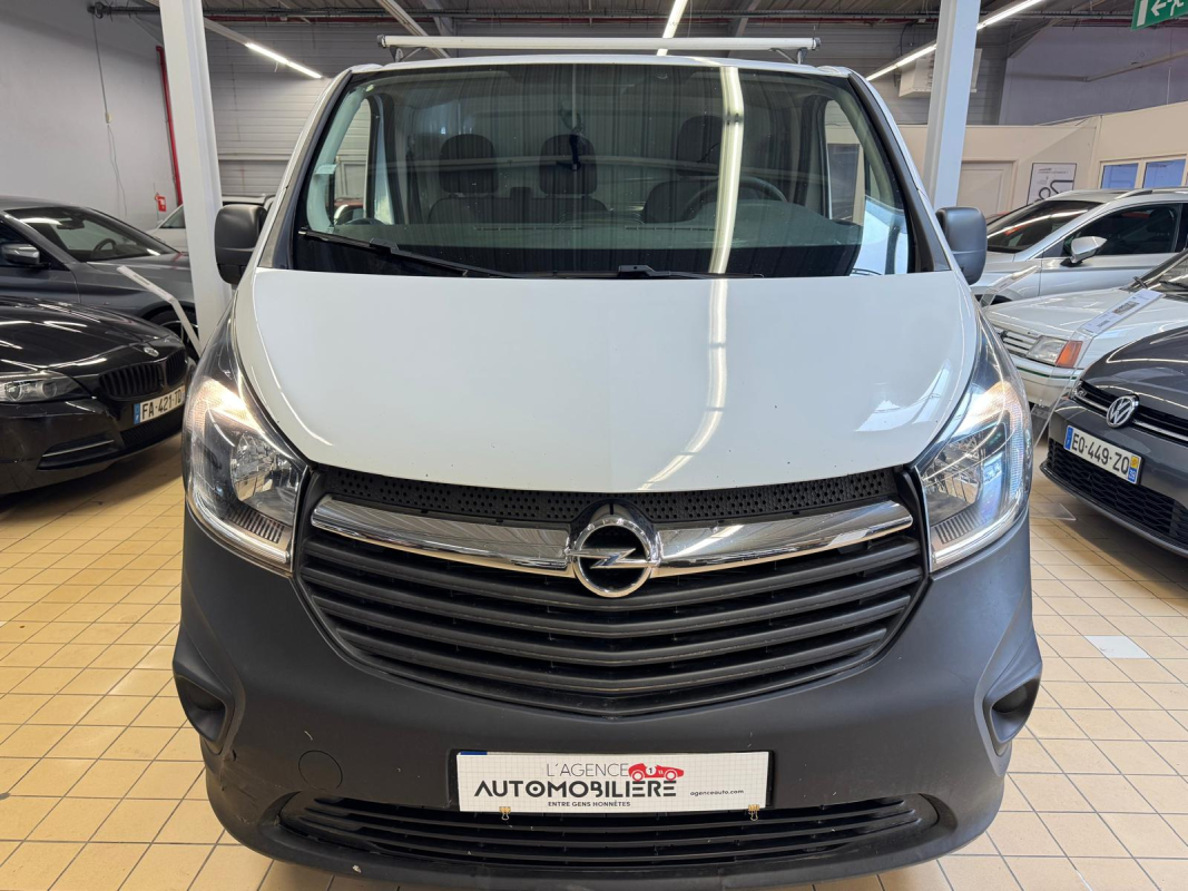 Opel Vivaro — 3