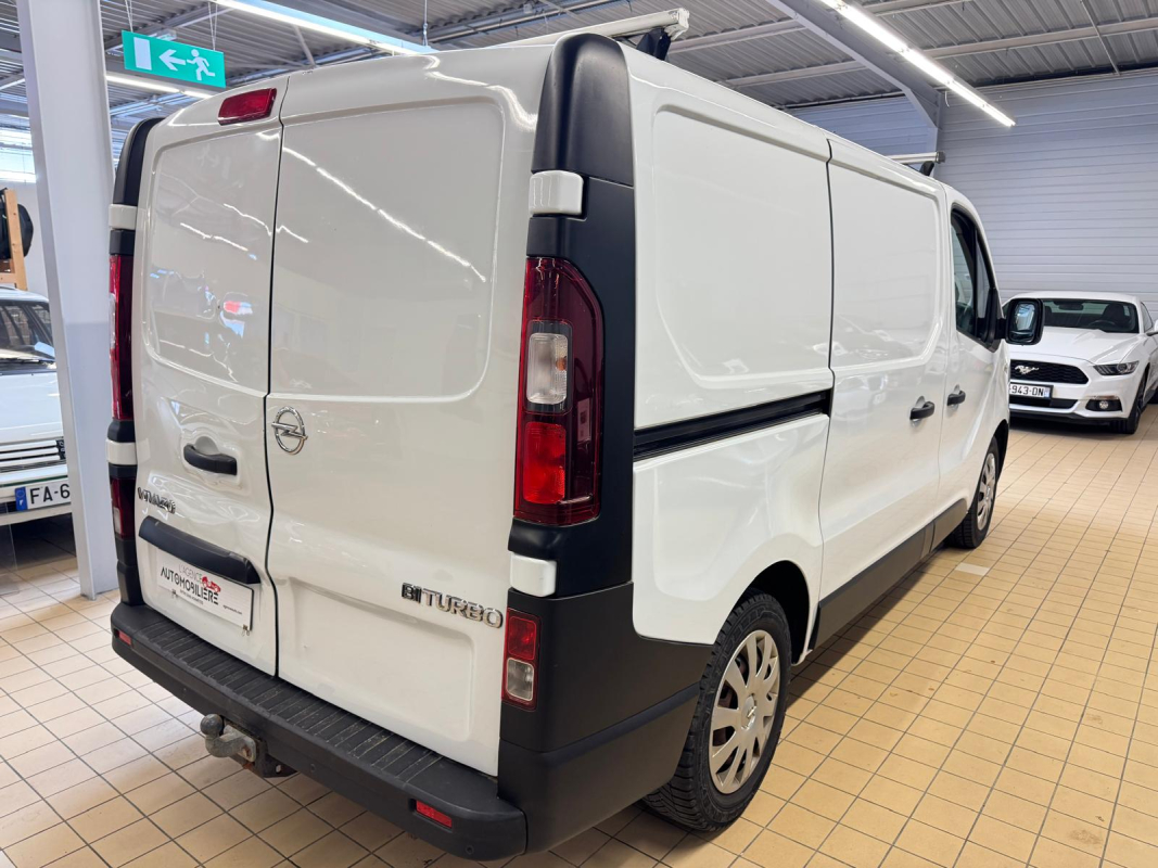 Opel Vivaro — 5