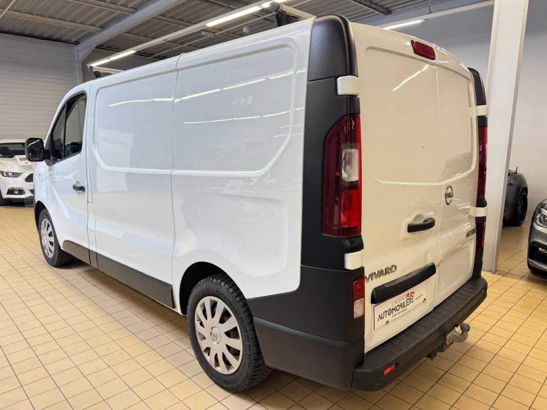 Opel Vivaro — 7
