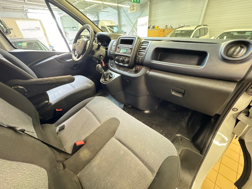 Opel Vivaro — 18