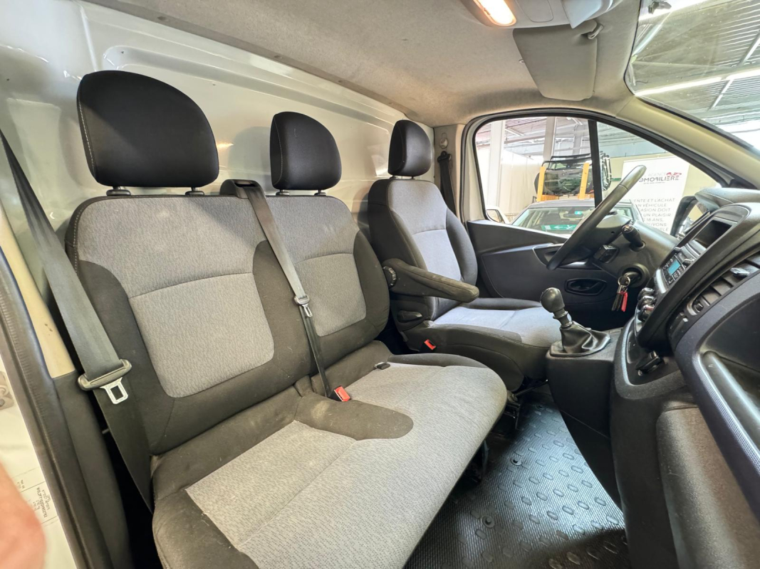 Opel Vivaro — 17
