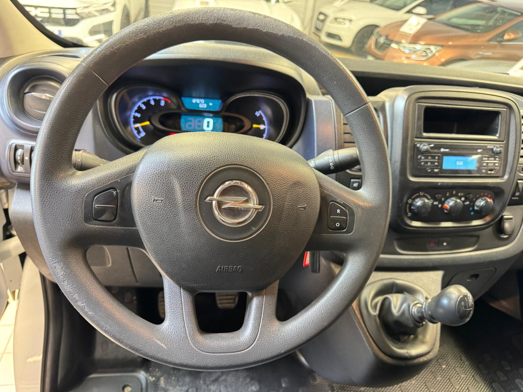 Opel Vivaro — 13