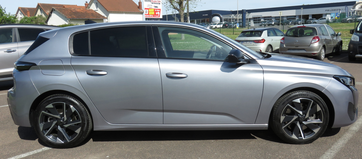 Peugeot 308 — 4