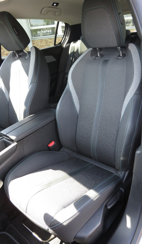 Peugeot 308 — 12