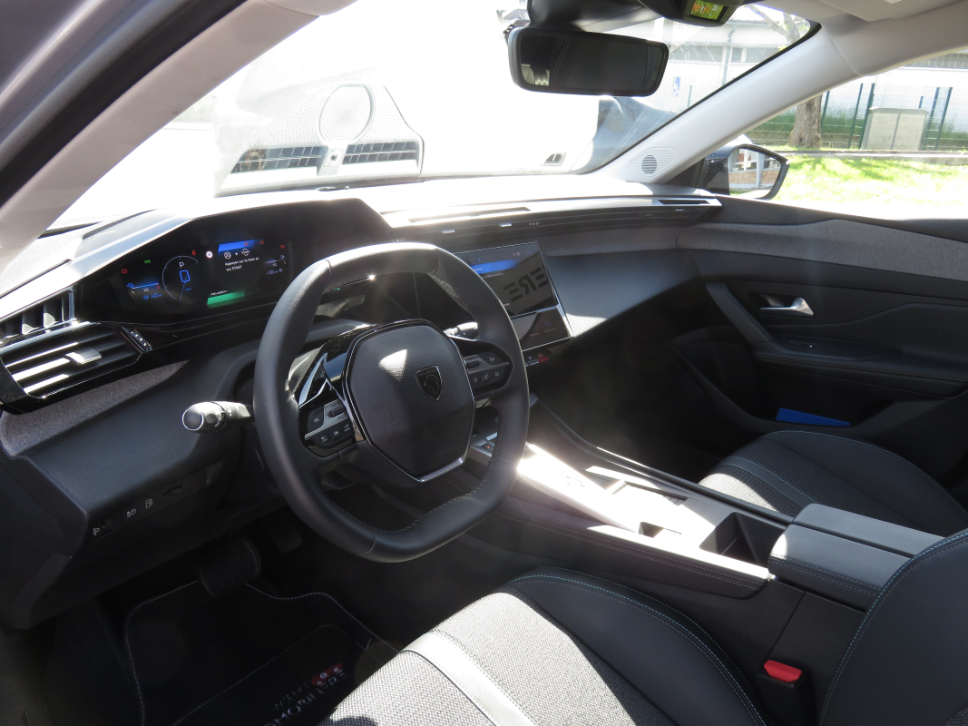 Peugeot 308 — 9