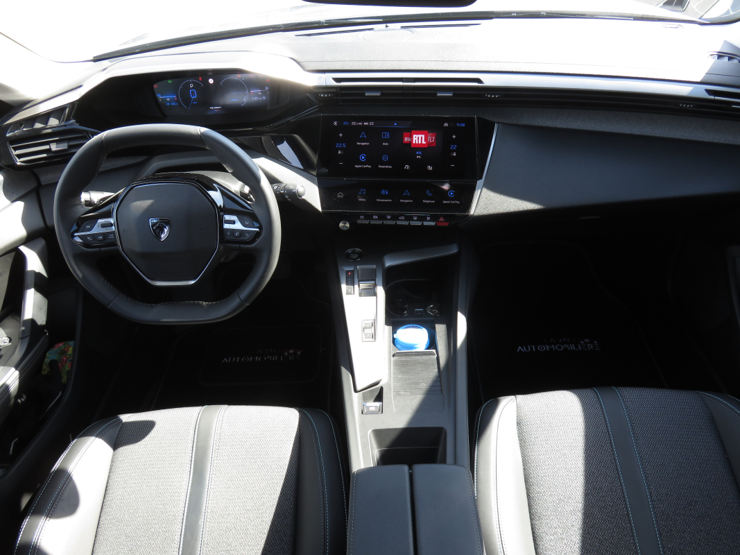 Peugeot 308 — 11