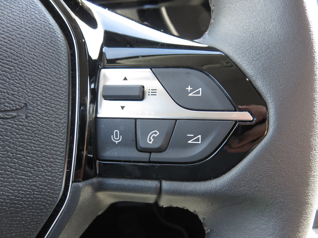 Peugeot 308 — 19