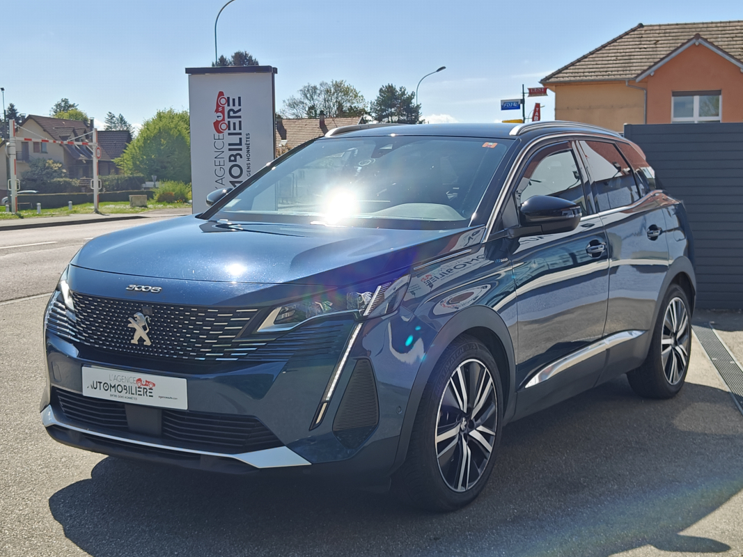 Peugeot 3008 HYbrid4 — 3