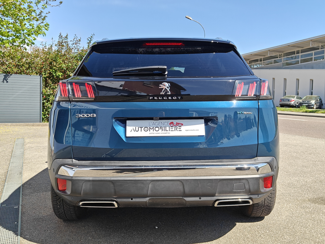 Peugeot 3008 HYbrid4 — 6