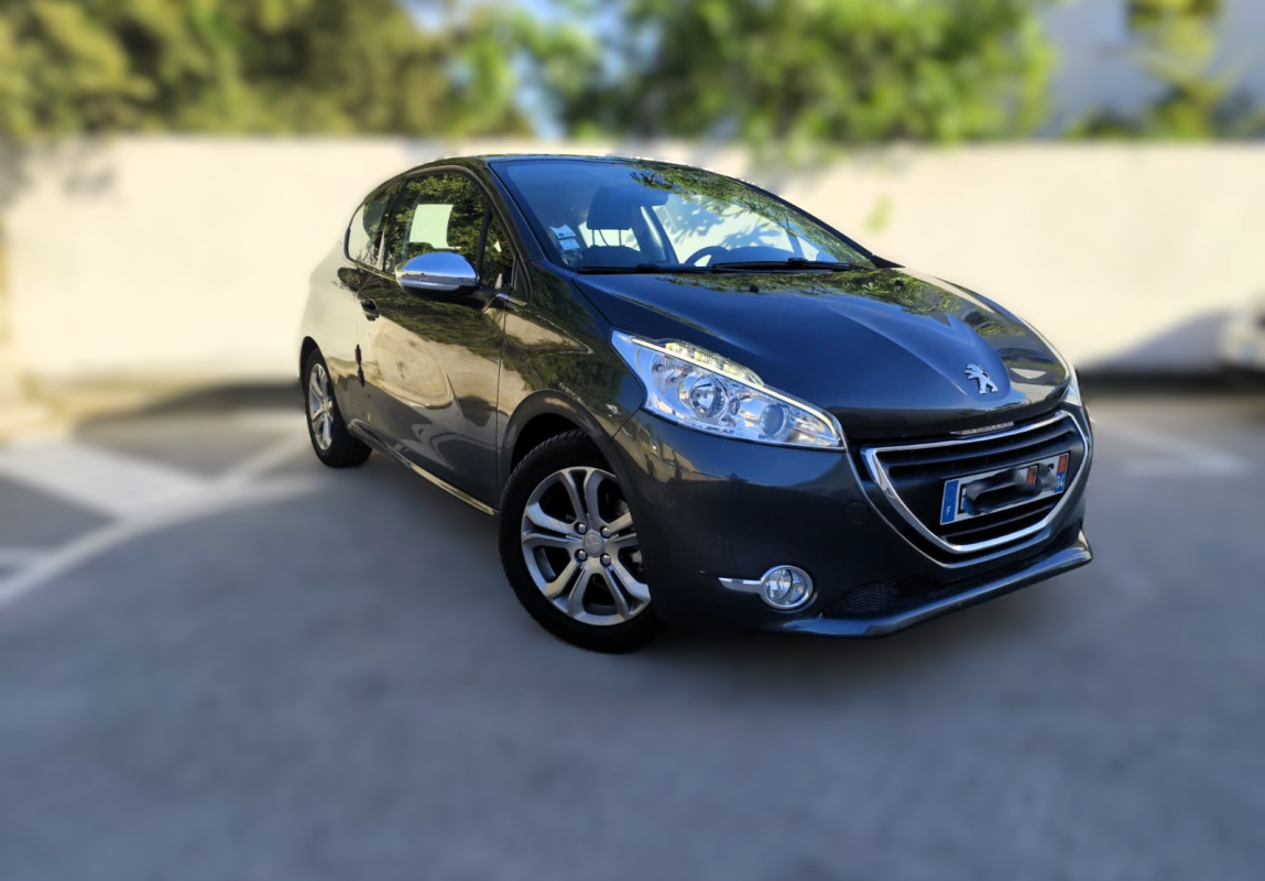 Peugeot 208 — 7
