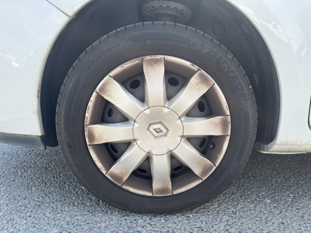 Renault Clio — 18